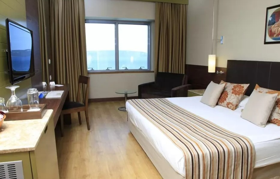 Нова Година 2026 в Kolin 5* със собствен транспорт  - снимка 2