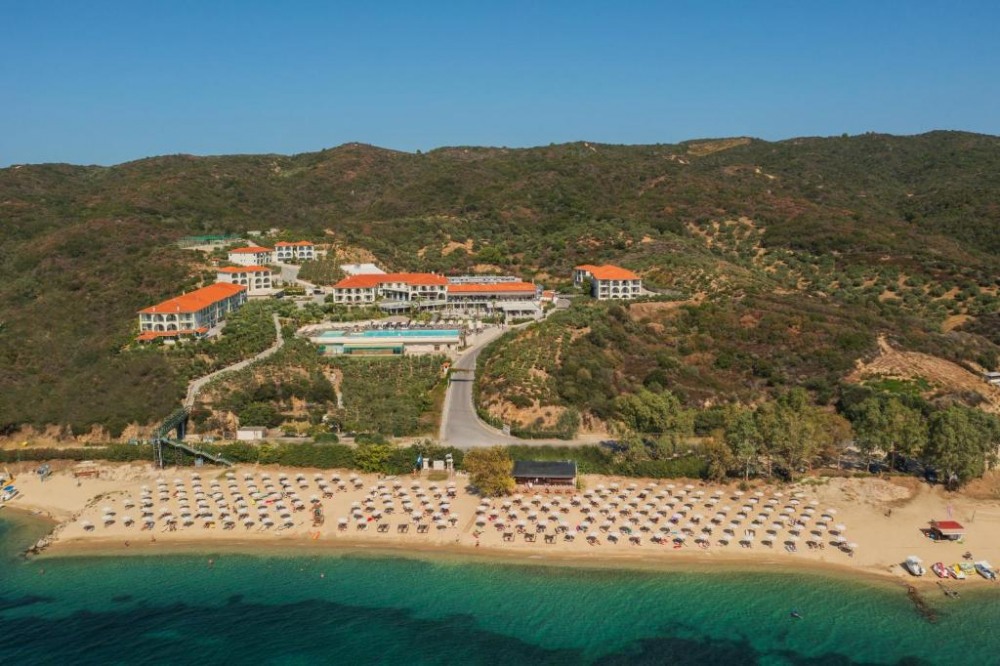 Мини почивка на Халкидики в хотел Akrathos Beach 4* от Велико Търново - снимка 1