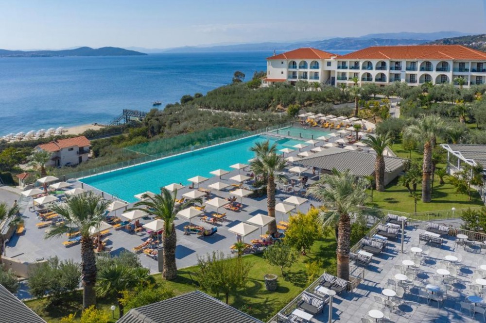 Мини почивка на Халкидики в хотел Akrathos Beach 4* от Велико Търново - снимка 5